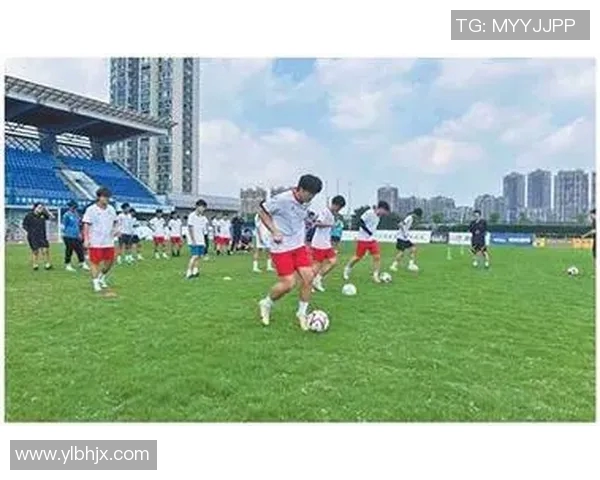 足球明星教官揭秘谁是当今足坛最具影响力的教练人物