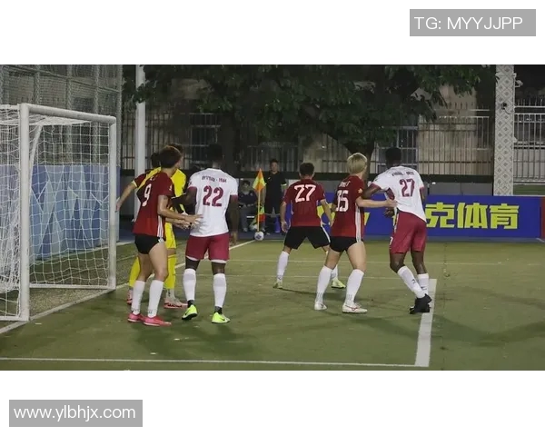 足球明星精彩瞬间刁钻射门技术展示与精彩图片合集