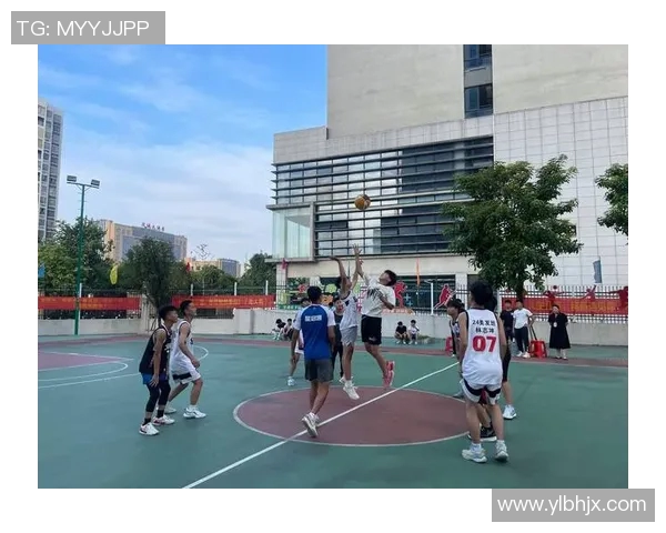篮球场上的璀璨星光:那些在球场上闪耀的明星球员们的传奇故事